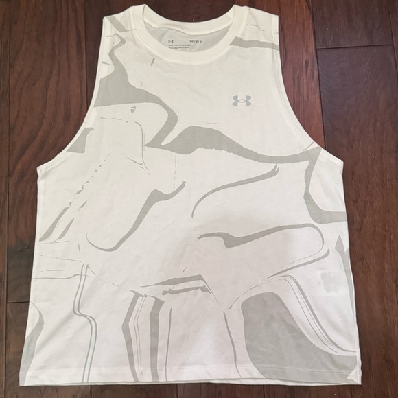 Under Armour Athletic Tank Gray & White Logo Medium Like New 60% Cotton 40% Poly - Picture 1 of 5